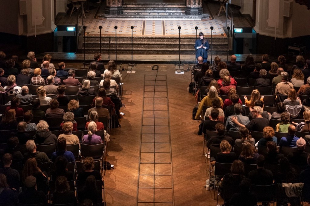 A review in Metropolis M (in Dutch)